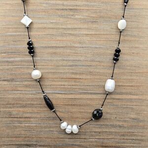Gemstone Black White Pearl Knotted Necklace